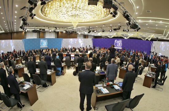 Vladimir Putin takes part in G20 summit in Turkey