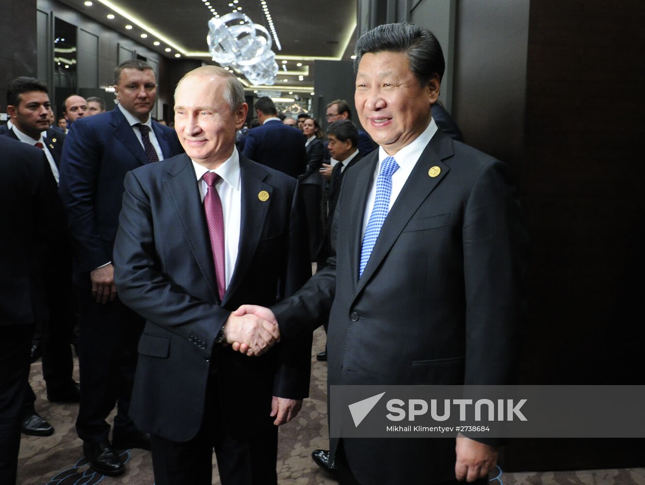 Vladimir Putin takes part in G20 summit in Turkey