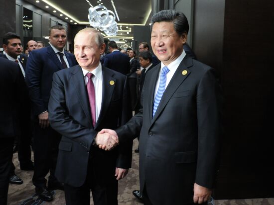 Vladimir Putin takes part in G20 summit in Turkey