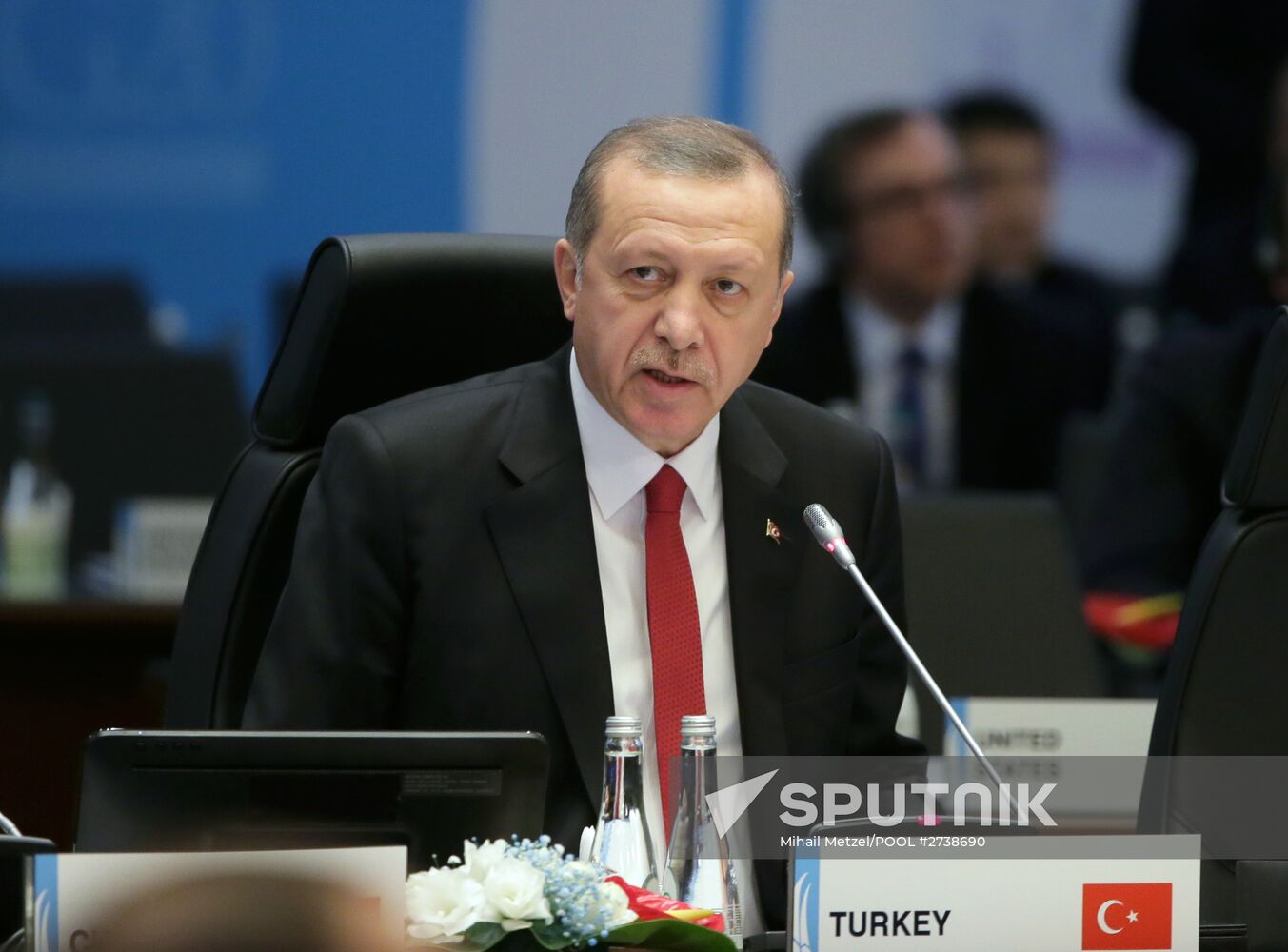 Vladimir Putin takes part in G20 summit in Turkey