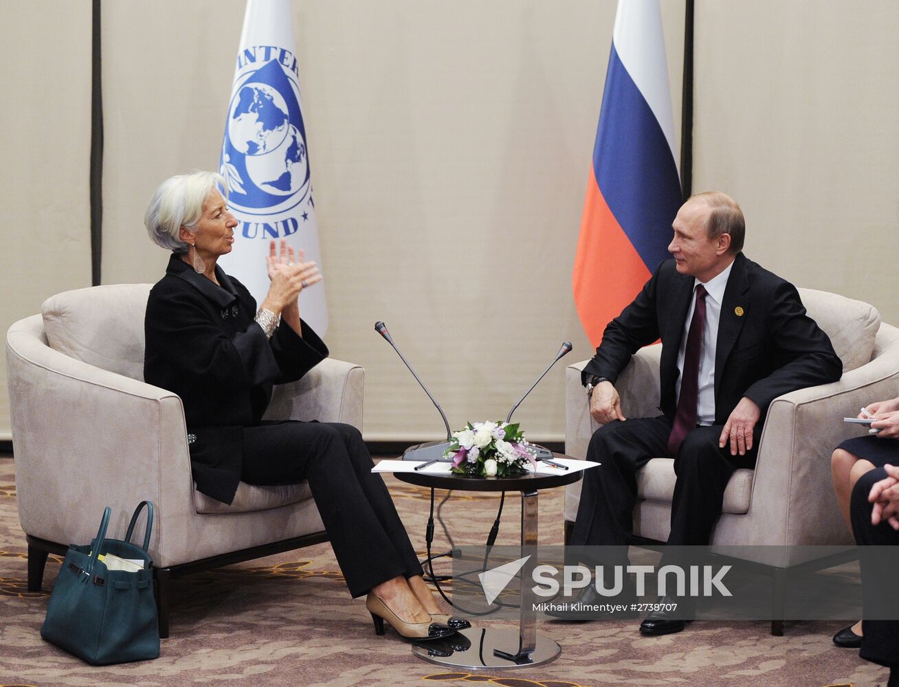 Vladimir Putin takes part in G20 summit in Turkey