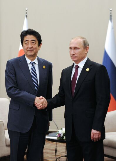 Vladimir Putin takes part in G20 summit in Turkey