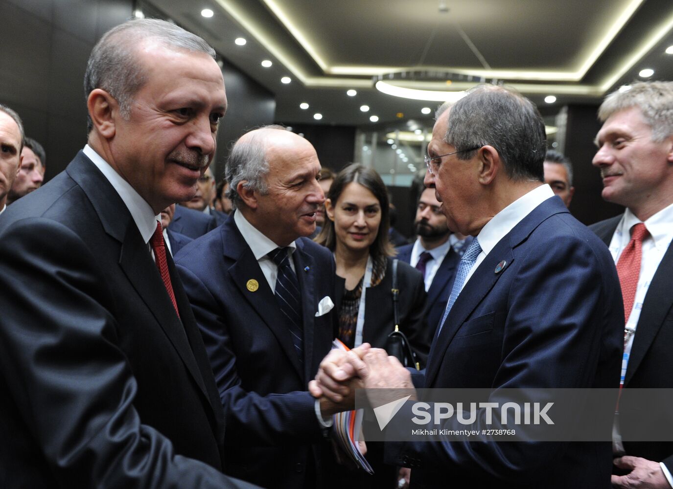 Vladimir Putin takes part in G20 summit in Turkey