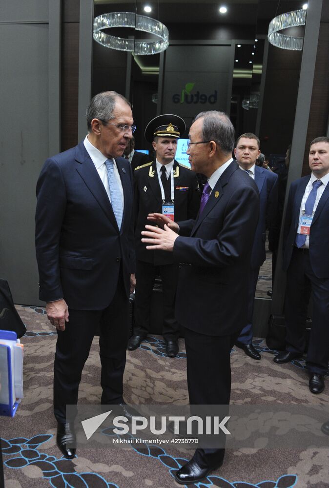Vladimir Putin takes part in G20 summit in Turkey