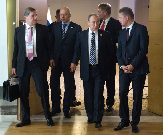 Russian President Vladimir Putin participates in G20 summit in Turkey
