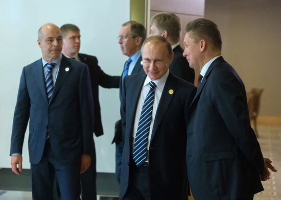 Russian President Vladimir Putin participates in G20 summit in Turkey