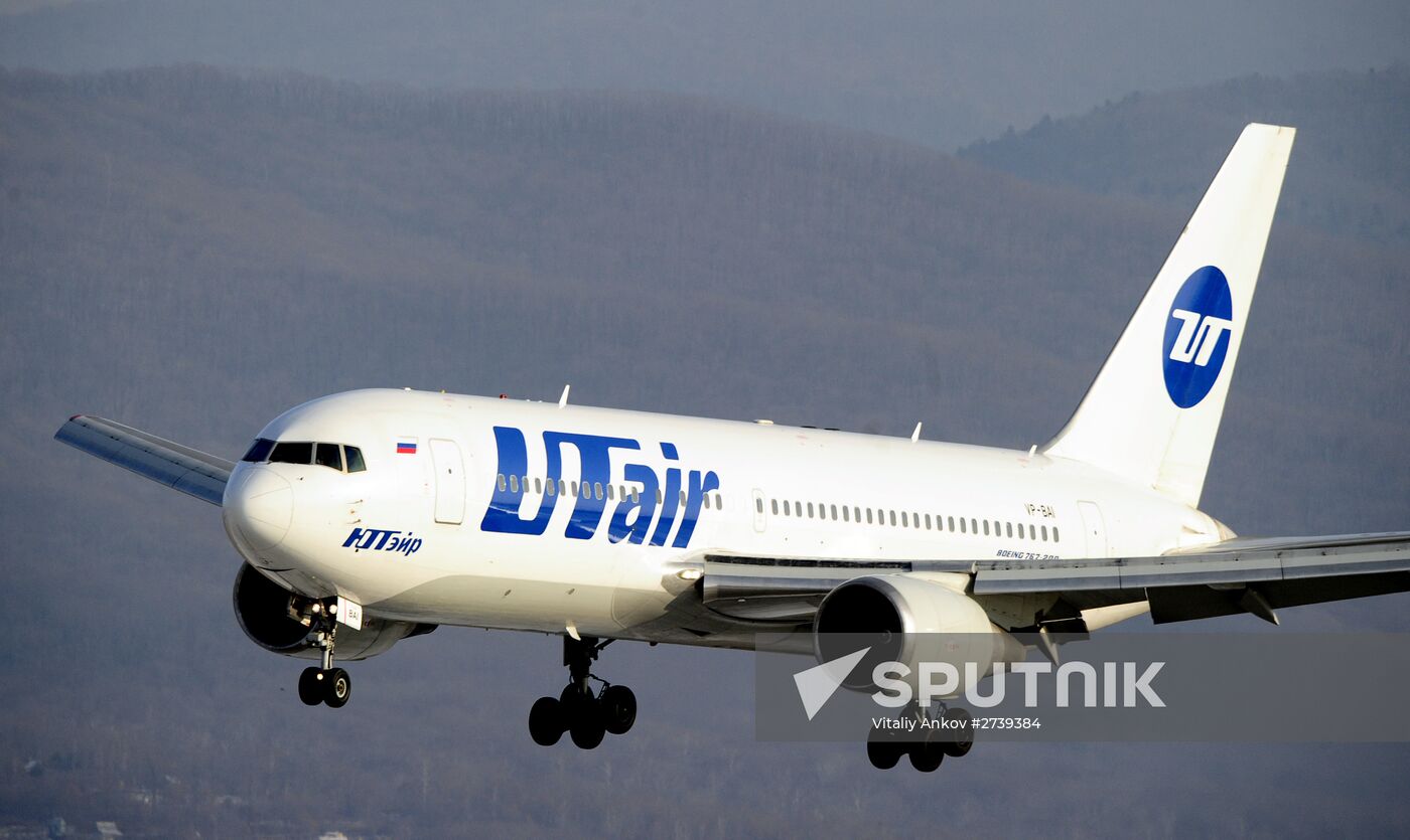 UTair airline's first flight on the Vladivostok-Moscow route