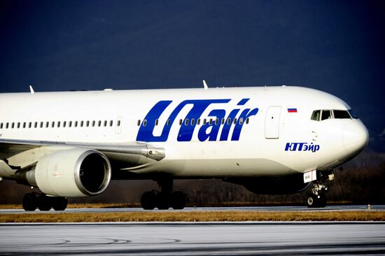 UTair airline's first flight on the Vladivostok-Moscow route