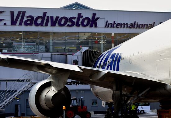 UTair airline's first flight on the Vladivostok-Moscow route