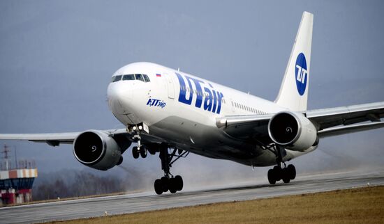 UTair airline's first flight on the Vladivostok-Moscow route