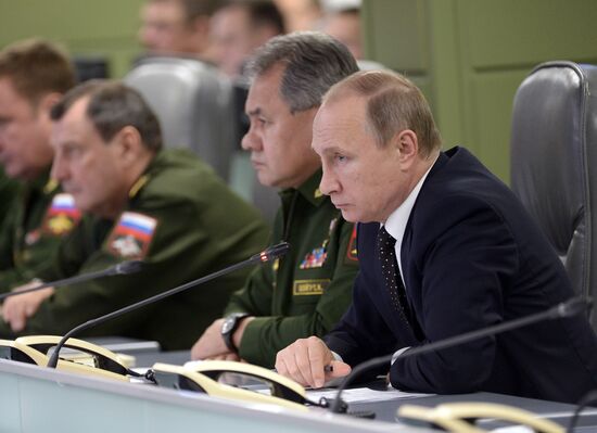 President Vladimir Putin tours National Defense Management Center