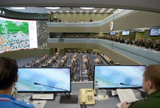 President Vladimir Putin tours National Defense Management Center