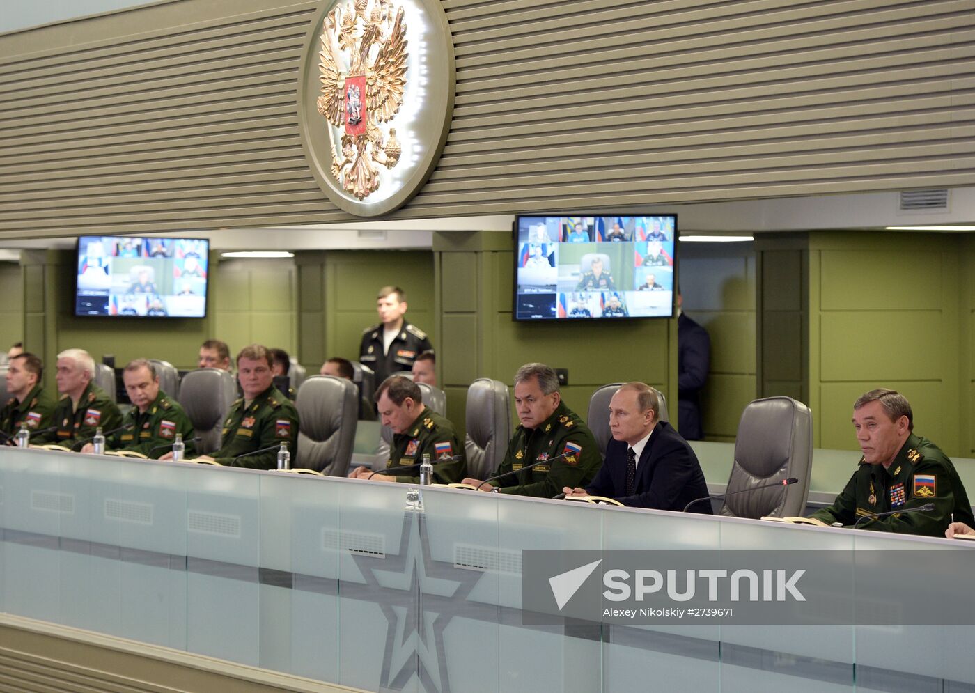 President Vladimir Putin tours National Defense Management Center