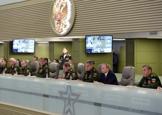 President Vladimir Putin tours National Defense Management Center