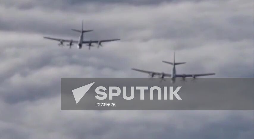 Russian long range air force launches massive airstrikes on IS infrastructure in Syria