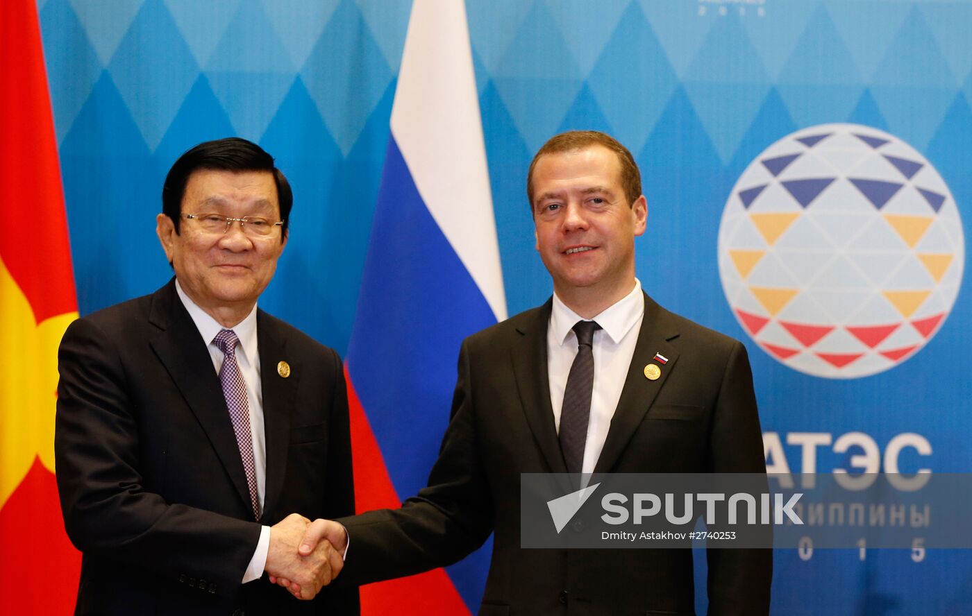 Prime Minister Dmitry Medvedev attends APEC Leaders' Week in the Philippines