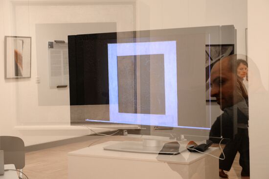 Researchers find color image hidden beneath Malevich's "Black Square"