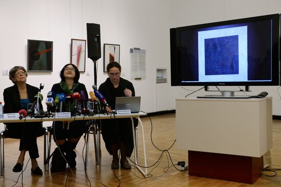 Researchers find color image hidden beneath Malevich's "Black Square"