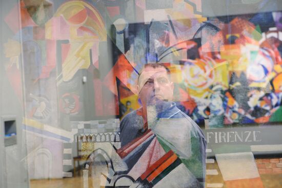 Researchers find color image hidden beneath Malevich's "Black Square"