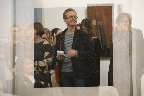 Researchers find color image hidden beneath Malevich's "Black Square"