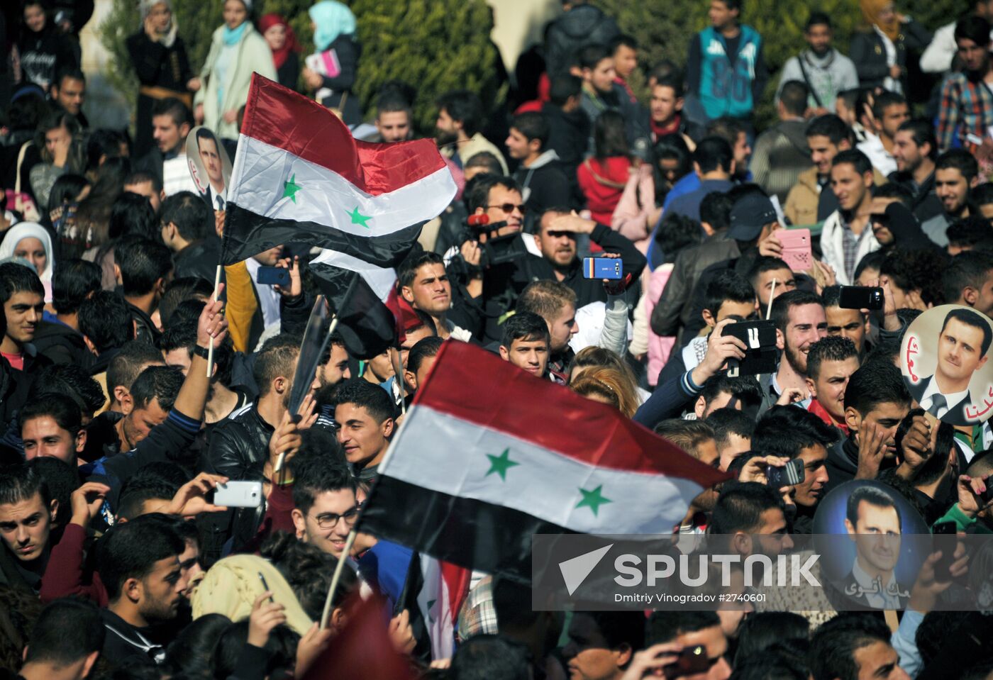 Al-Baath University students hold rally in support of Russia's military operation in Syria