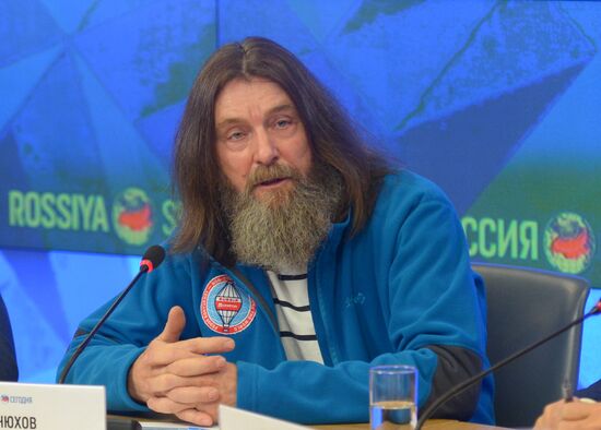 News conference on Fyodor Konyukhov's around the world flight