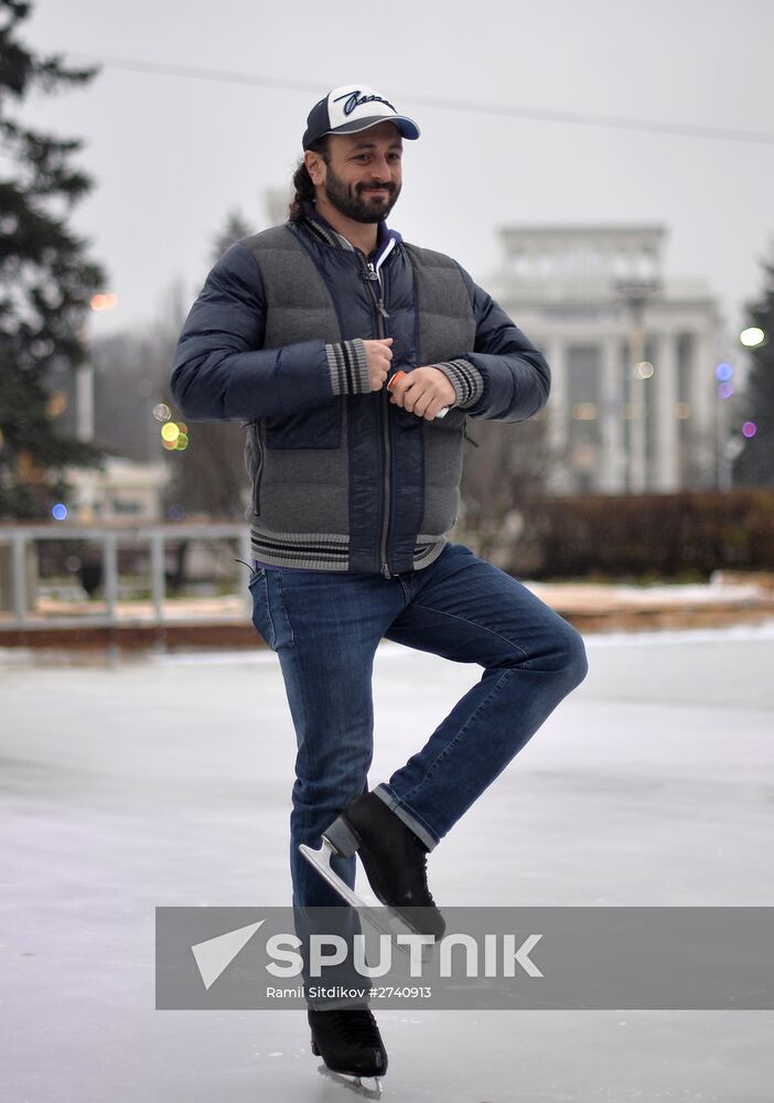 Skating rink to open at VNDKh