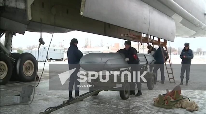 Cruise missiles hit ISIS targets in Syria