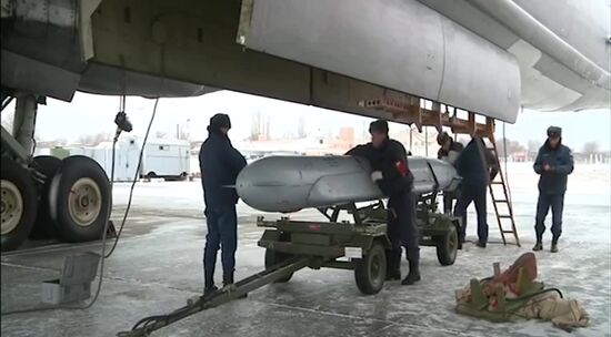 Cruise missiles hit ISIS targets in Syria
