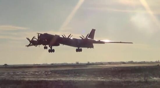 Cruise missiles hit ISIS targets in Syria