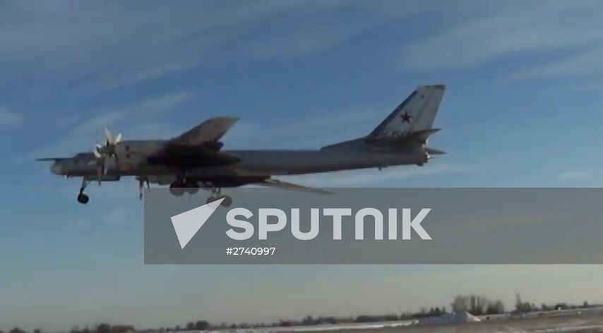 Cruise missiles hit ISIS targets in Syria