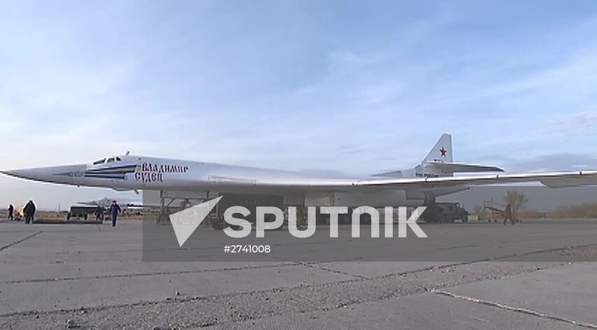 Cruise missiles hit ISIS targets in Syria