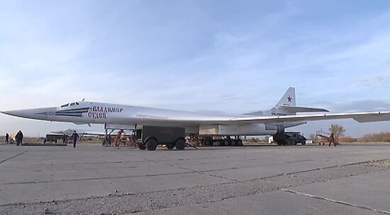 Cruise missiles hit ISIS targets in Syria