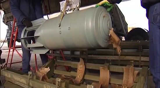 Cruise missiles hit ISIS targets in Syria