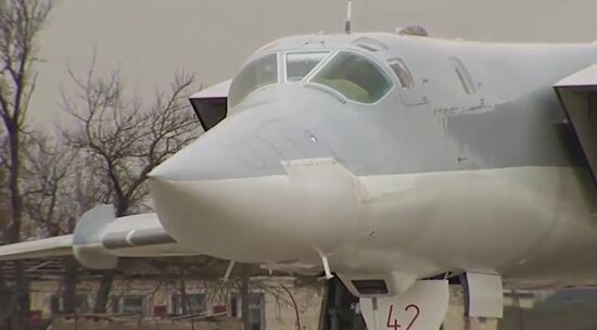Cruise missiles hit ISIS targets in Syria