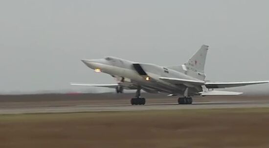 Cruise missiles hit ISIS targets in Syria
