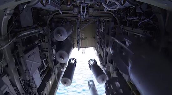 Cruise missiles hit ISIS targets in Syria