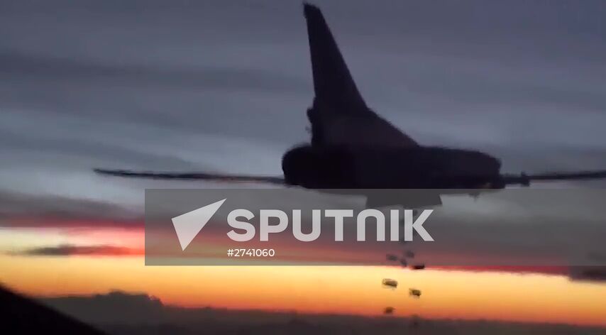 Cruise missiles hit ISIS targets in Syria