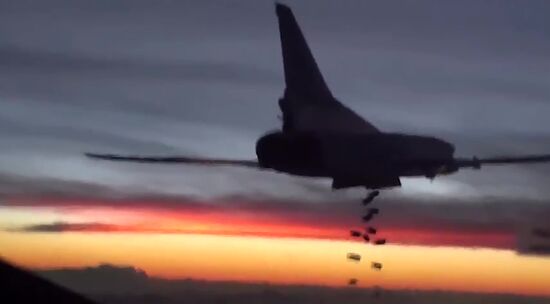 Cruise missiles hit ISIS targets in Syria