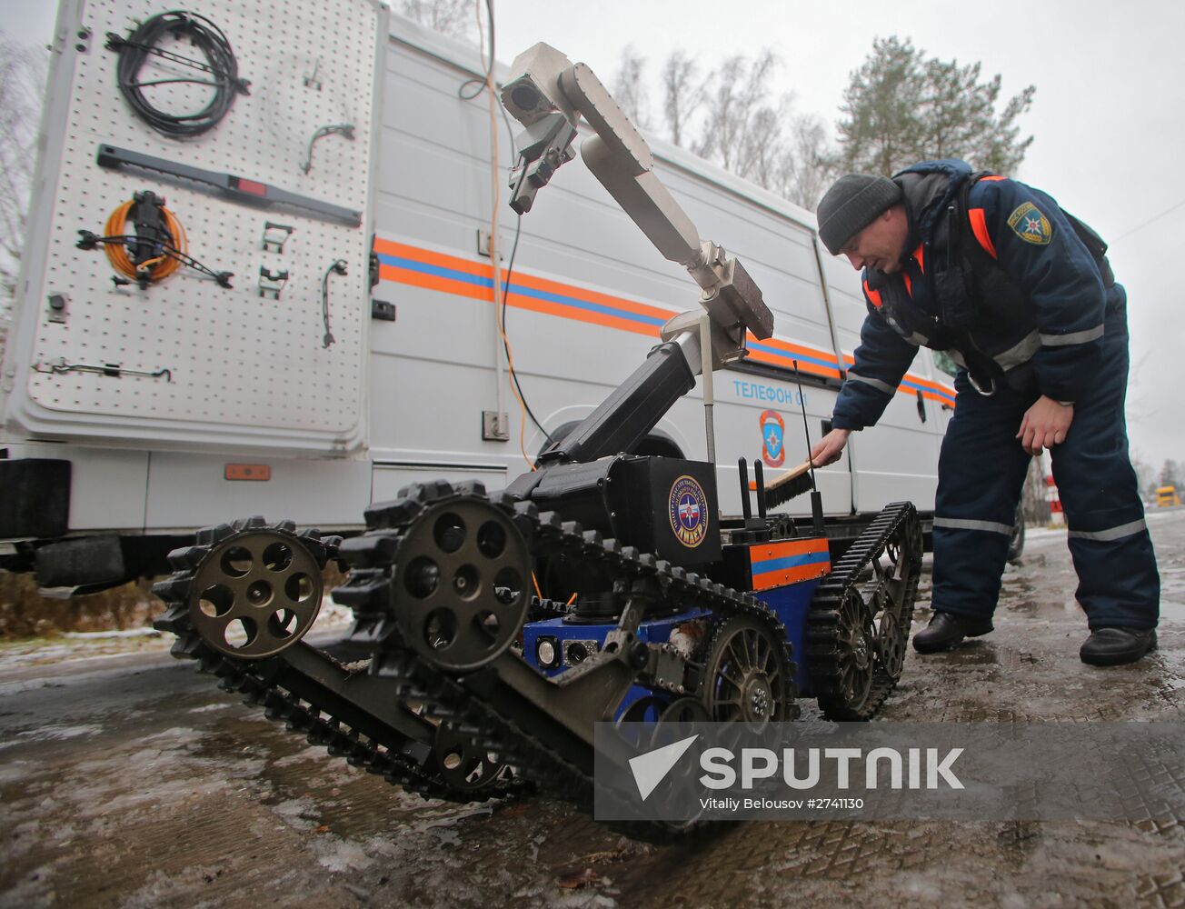 Russian Emergencies Ministry holds command post exercise