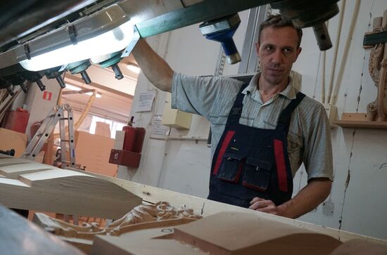 High-end furniture manufactured at MAKSIK plant in Kaliningrad