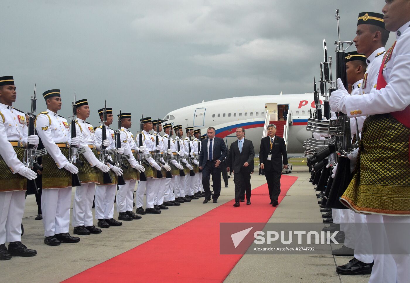 Prime Minister Medvedev visits Malaysia to attend attend East Asia Summit
