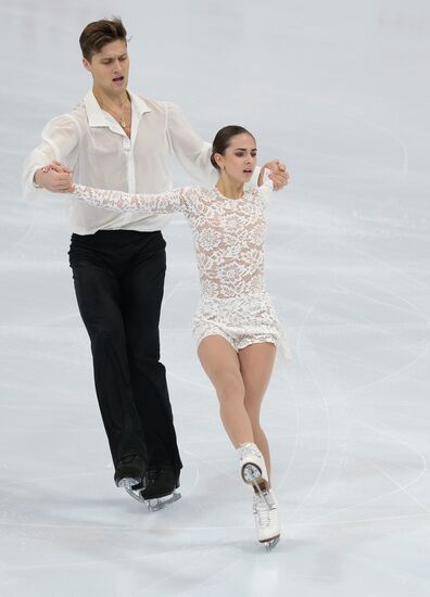 ISU Grand Prix of Figure Skating. 5th Stage. Pairs. Short program
