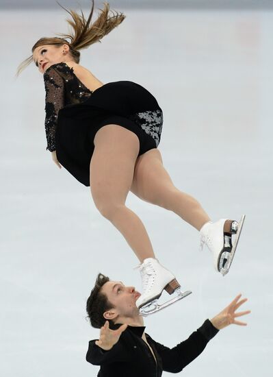 ISU Grand Prix of Figure Skating. 5th Stage. Pairs. Short program