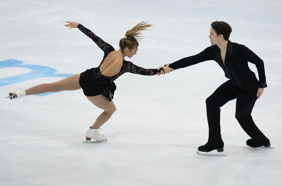ISU Grand Prix of Figure Skating. 5th Stage. Pairs. Short program