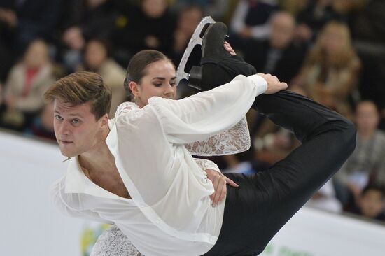 ISU Grand Prix of Figure Skating. 5th Stage. Pairs. Short program
