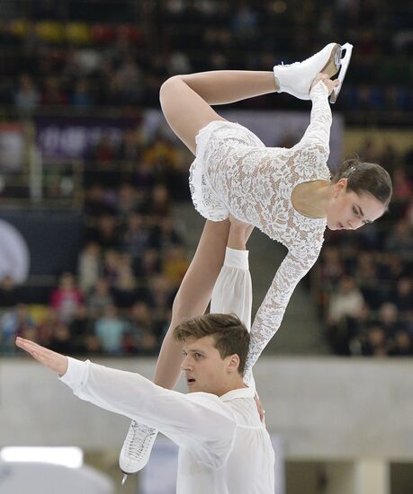 ISU Grand Prix of Figure Skating. 5th Stage. Pairs. Short program