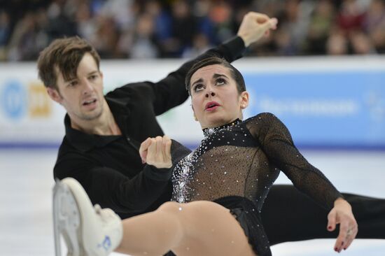ISU Grand Prix of Figure Skating. 5th Stage. Pairs. Short program