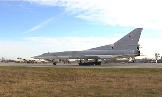 Russian Air Force's long-range aircraft hit ISIS targets in Syria