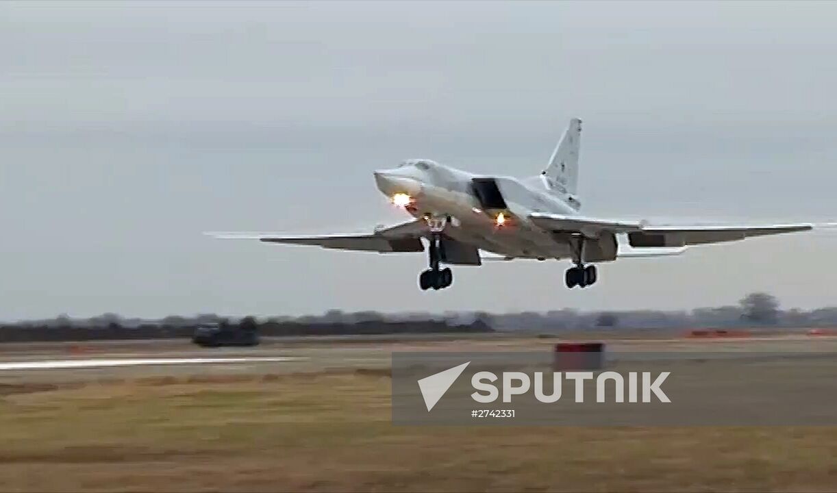 Russian Air Force's long-range aircraft hit ISIS targets in Syria